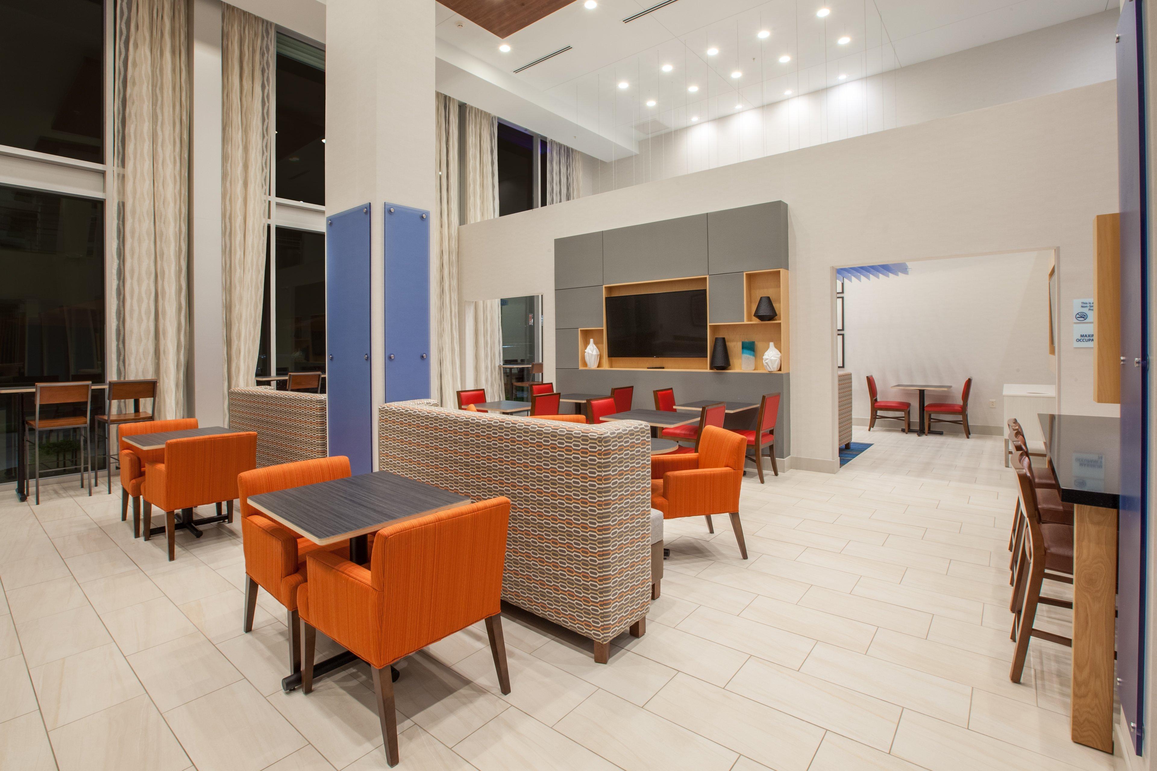 Holiday Inn Express & Suites - Indianapolis Ne - Noblesville Buitenkant foto